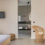 Harmony 4*