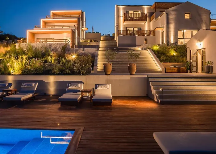 Harmony Apartahotel 4*