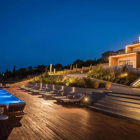 Harmony Apart Otel Khelmáta